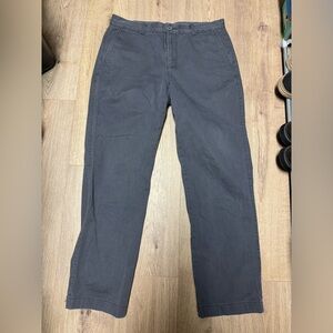 J. CREW BLEECKER ATHLETIC-FIT BROKE-IN KHAKI PANTS GREY 12837 34W 32L